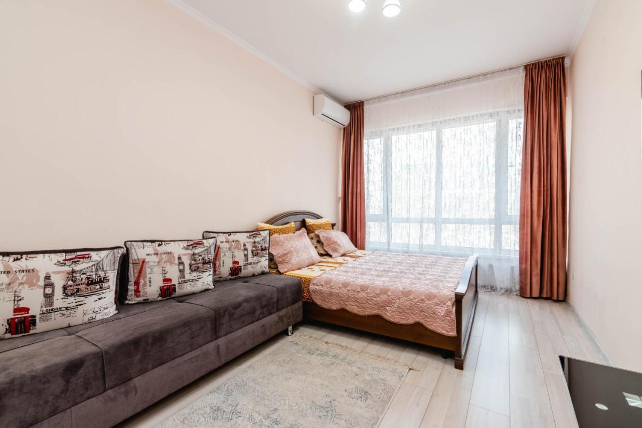 Appartement Element, 157 à Almaty Extérieur photo